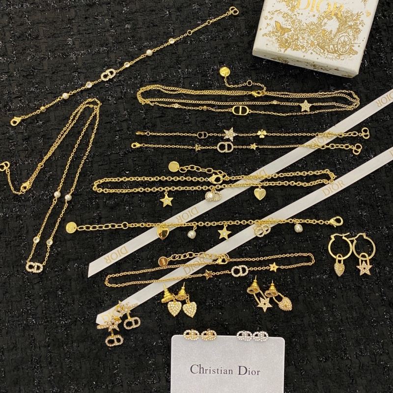 Christian Dior Necklaces